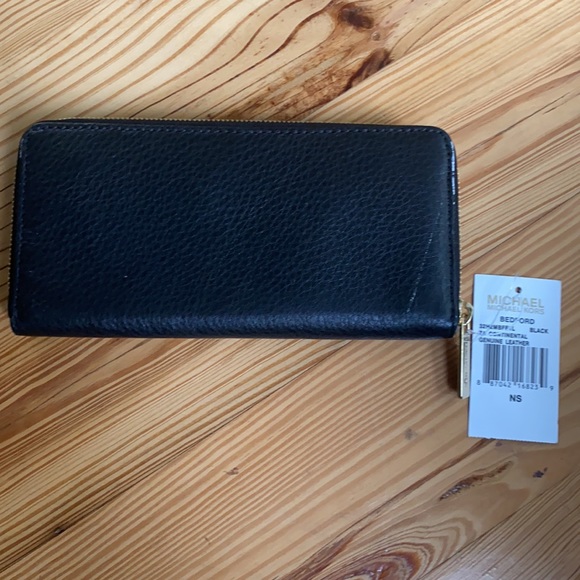 MICHAEL KORS Wallet - Picture 2 of 7